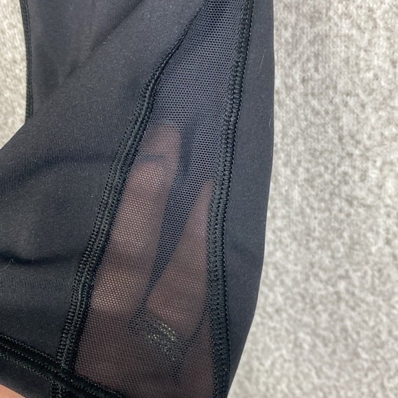 Lululemon Train Times crop 17" - Picture 7 of 8